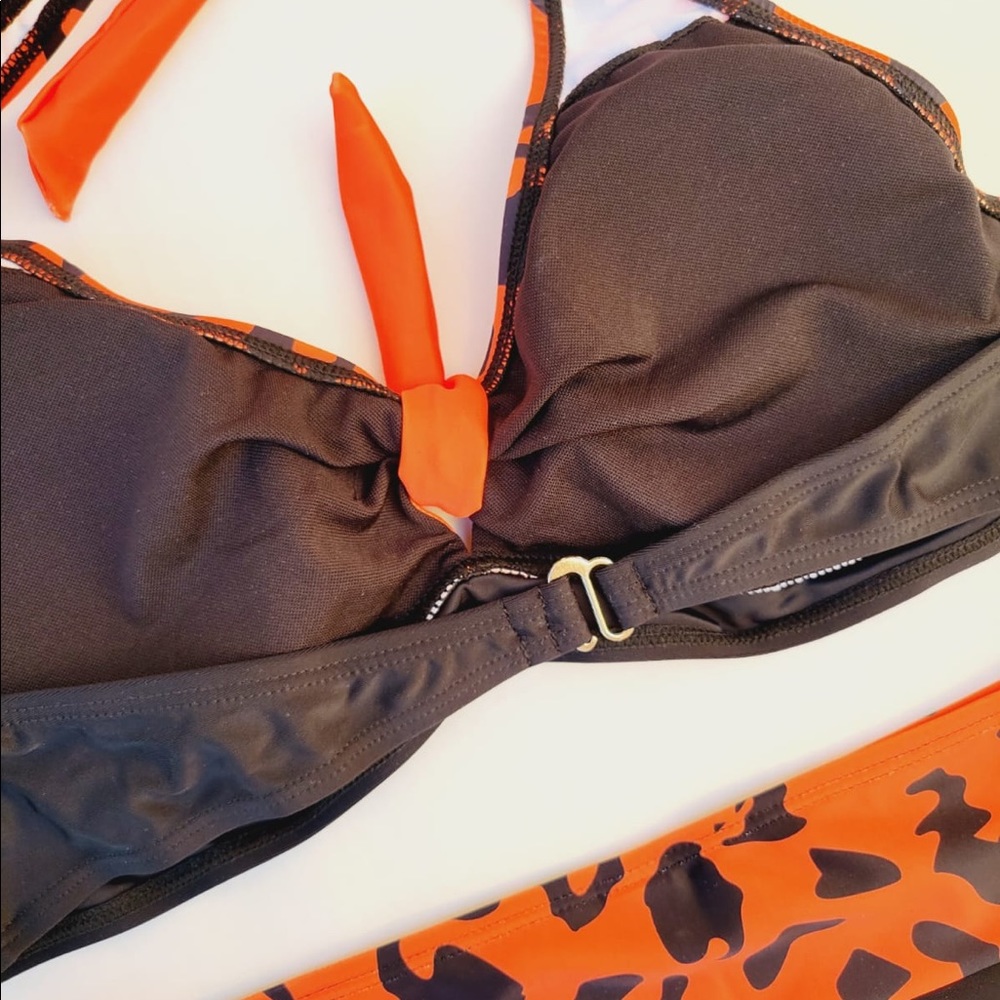 Low Rise Bikini Size Large - Picture 5 of 6